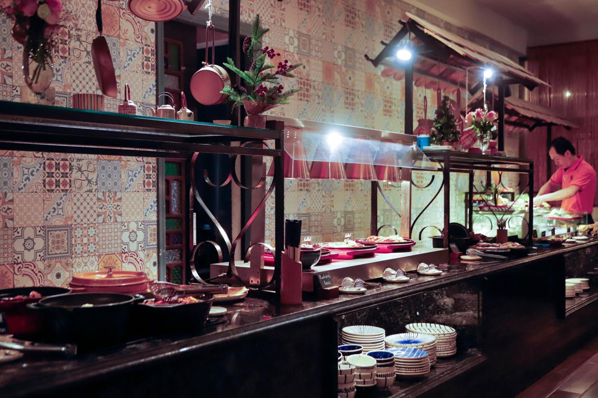 M Village Hotel Premier Thi Sach Ho Chi Minh City Bagian luar foto